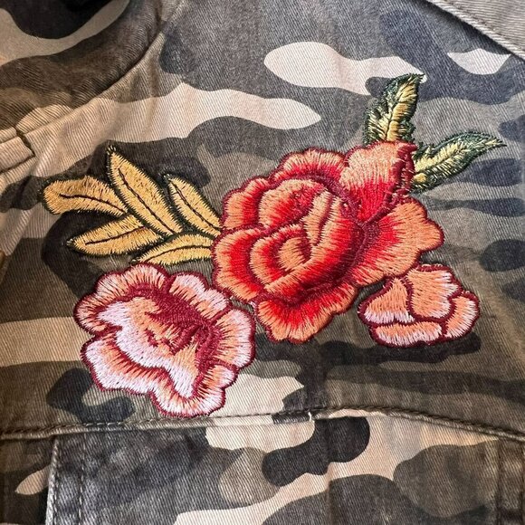 Atmosphere Shacket Womens Size 10 Camouflage Floral Patches Utility Military - Picture 9 of 16